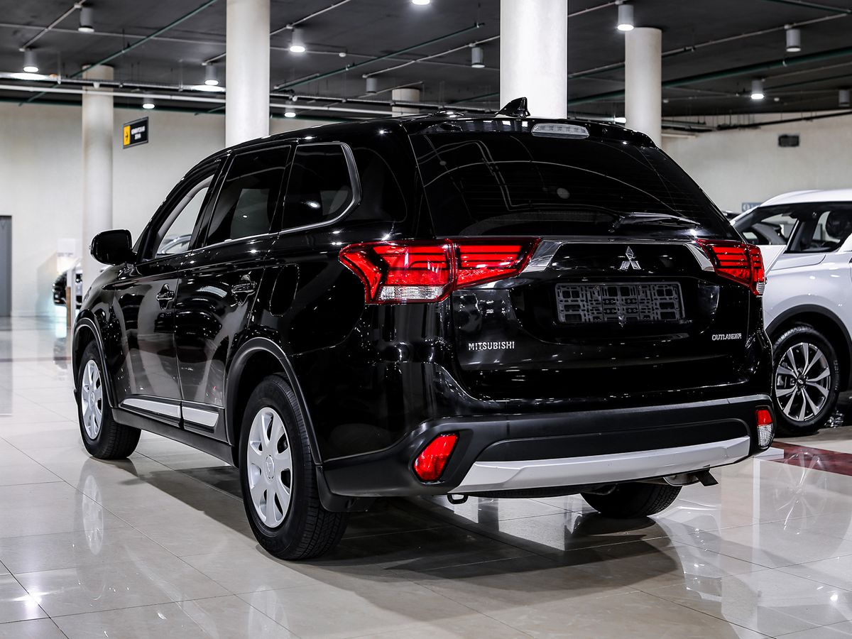 Купить Outlander с пробегом